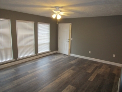 Real Estate -  1 Bedroom Vista Heights, Kirksville, Missouri - Living Room